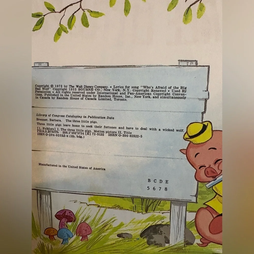 Disney's Three Little Pigs Storybook - Green Cover